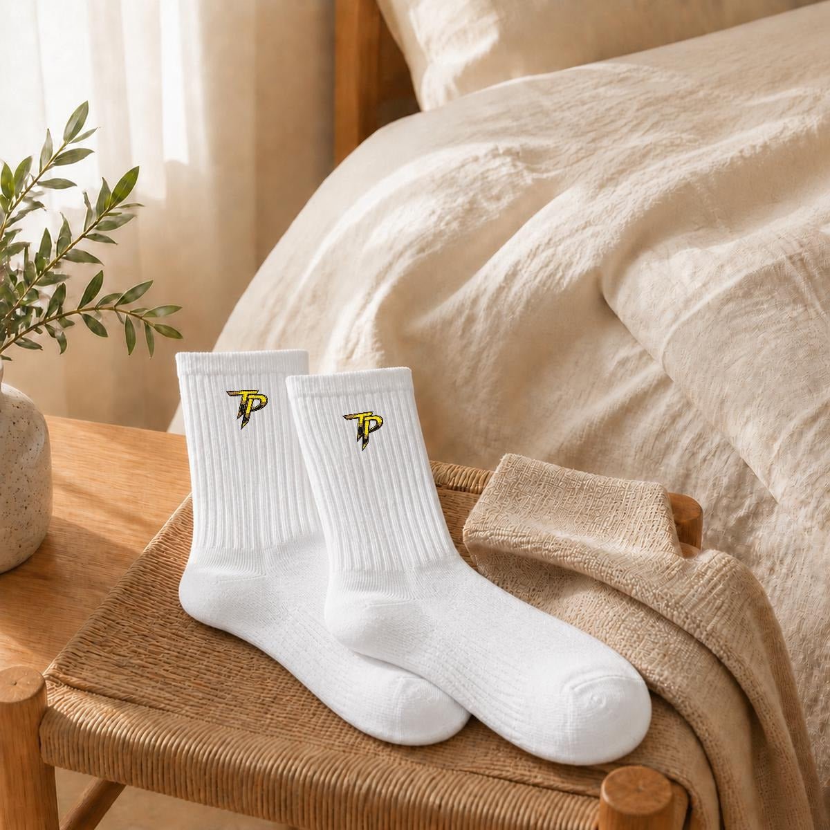 Embroidery Sports Cotton Crew Socks|Cotton - Trendtovar